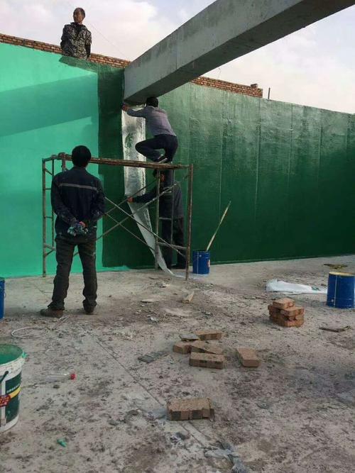 北辰针对老旧车间地面普遍存在的起砂、裂缝问题